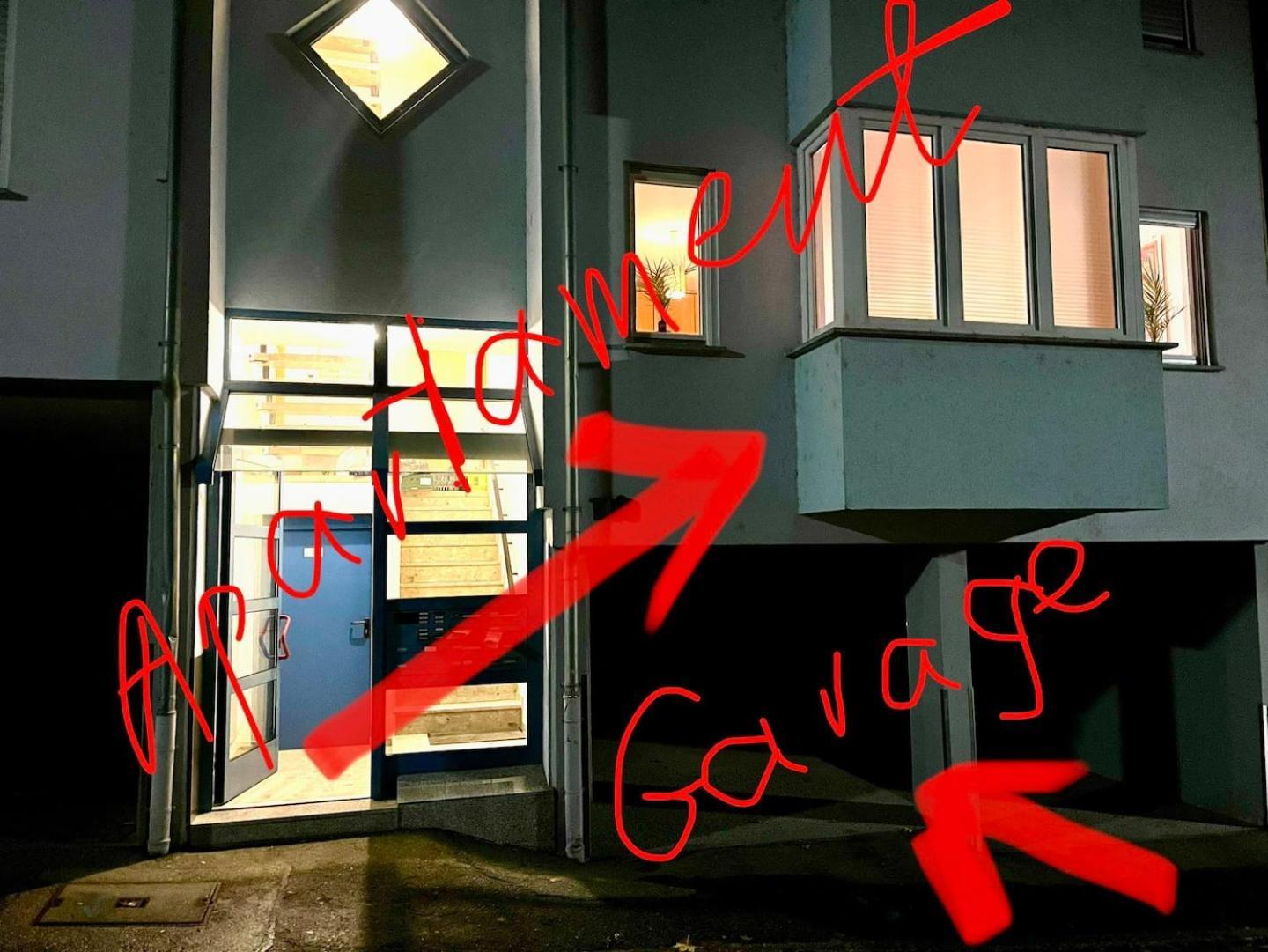 Wunderschoenes Apartment Im Zentrum Goldstadt プフォルツハイム エクステリア 写真